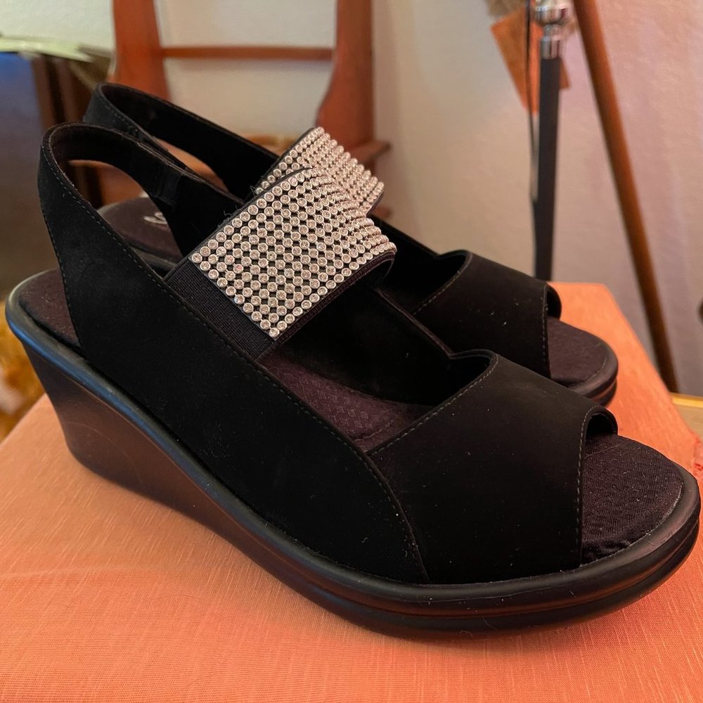 Ladies  Holiday Outfit